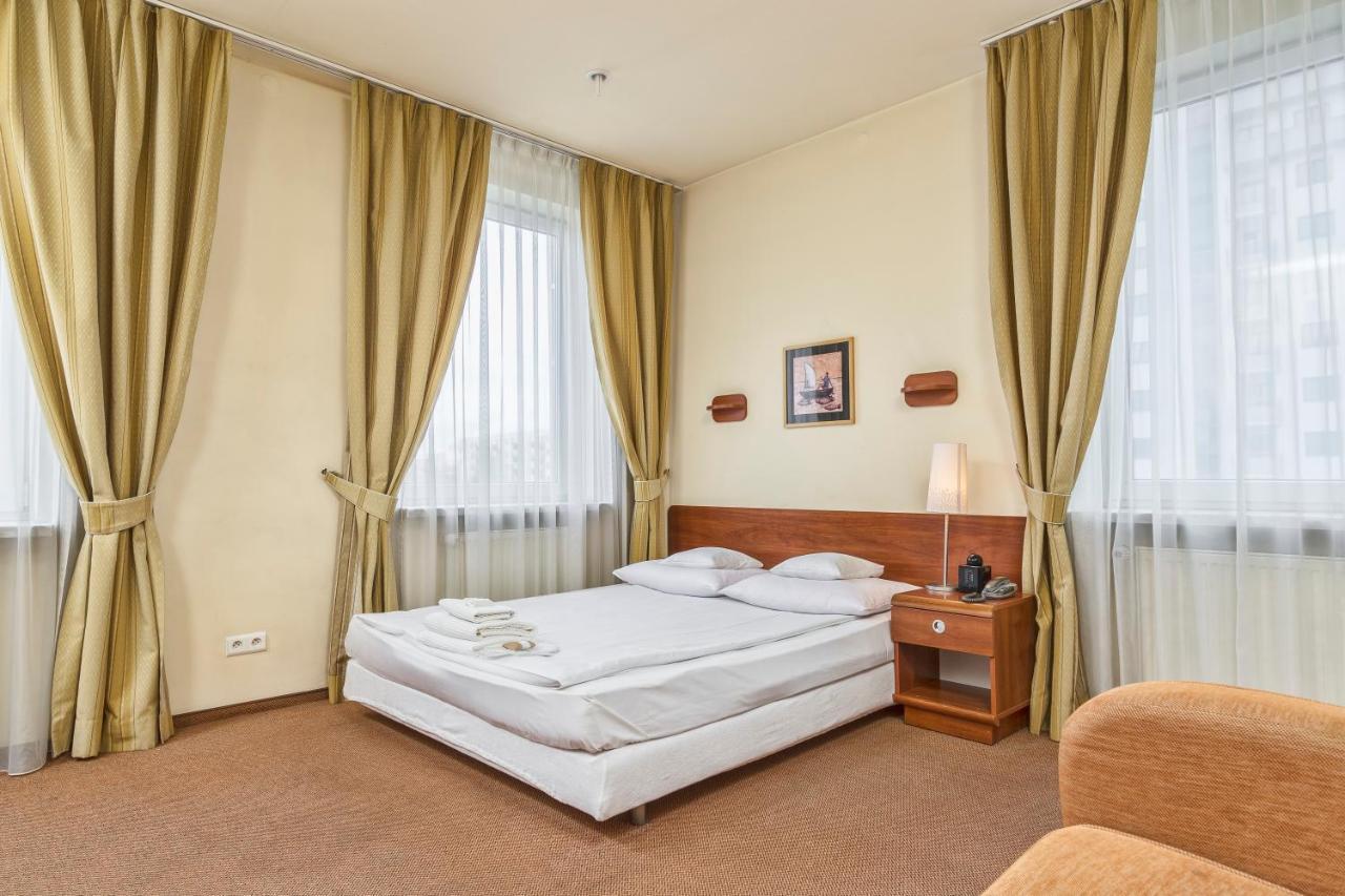 Hotel Colibra Varsó Kültér fotó